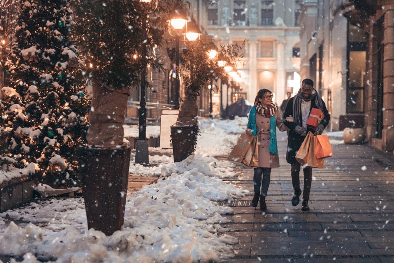 7 Money Strategies for Savvy Holiday Shopping