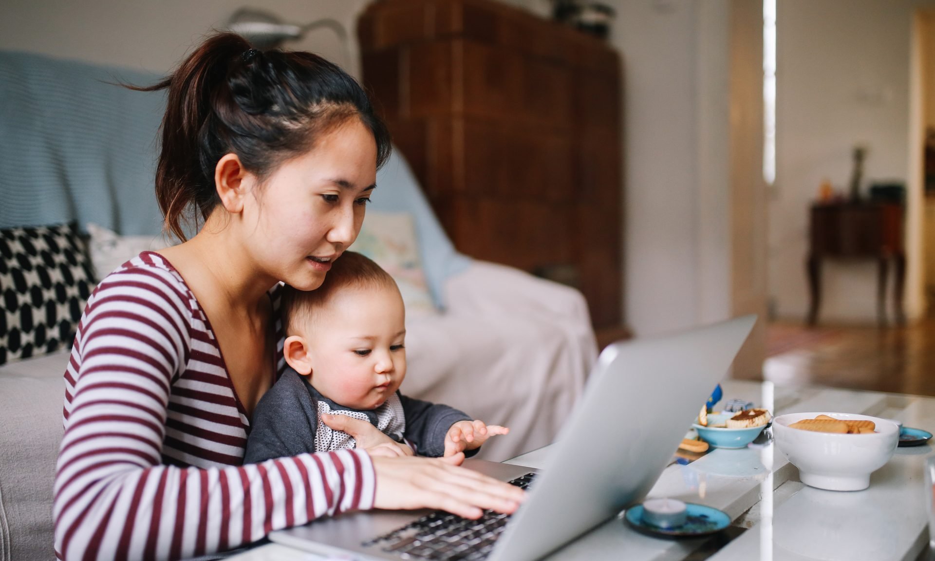 Roth 401(k) versus Roth IRA