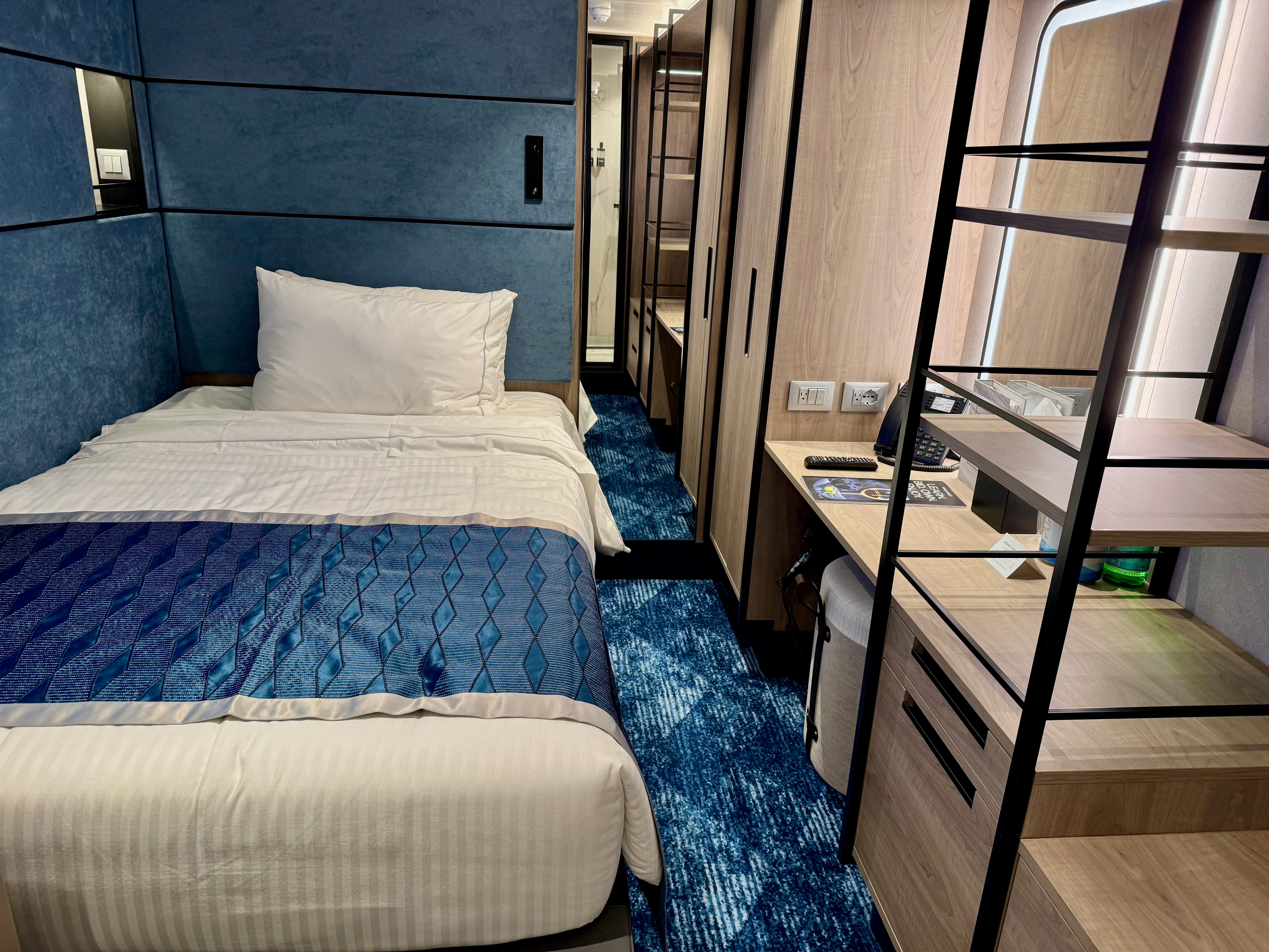 Bed, Bedroom, Dorm Room