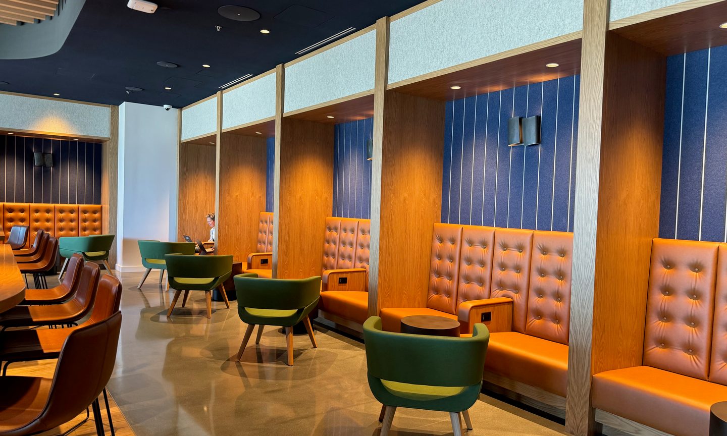 Alaska Lounge SFO San Francisco bar seating