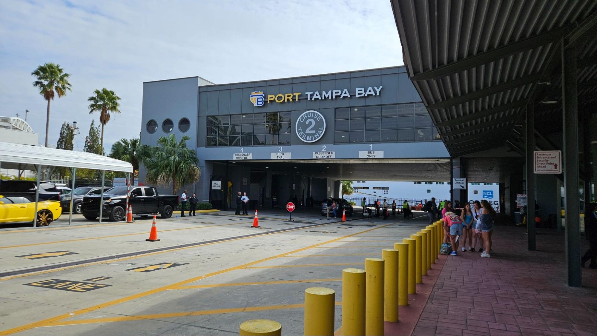 Terminal, Airport, Urban