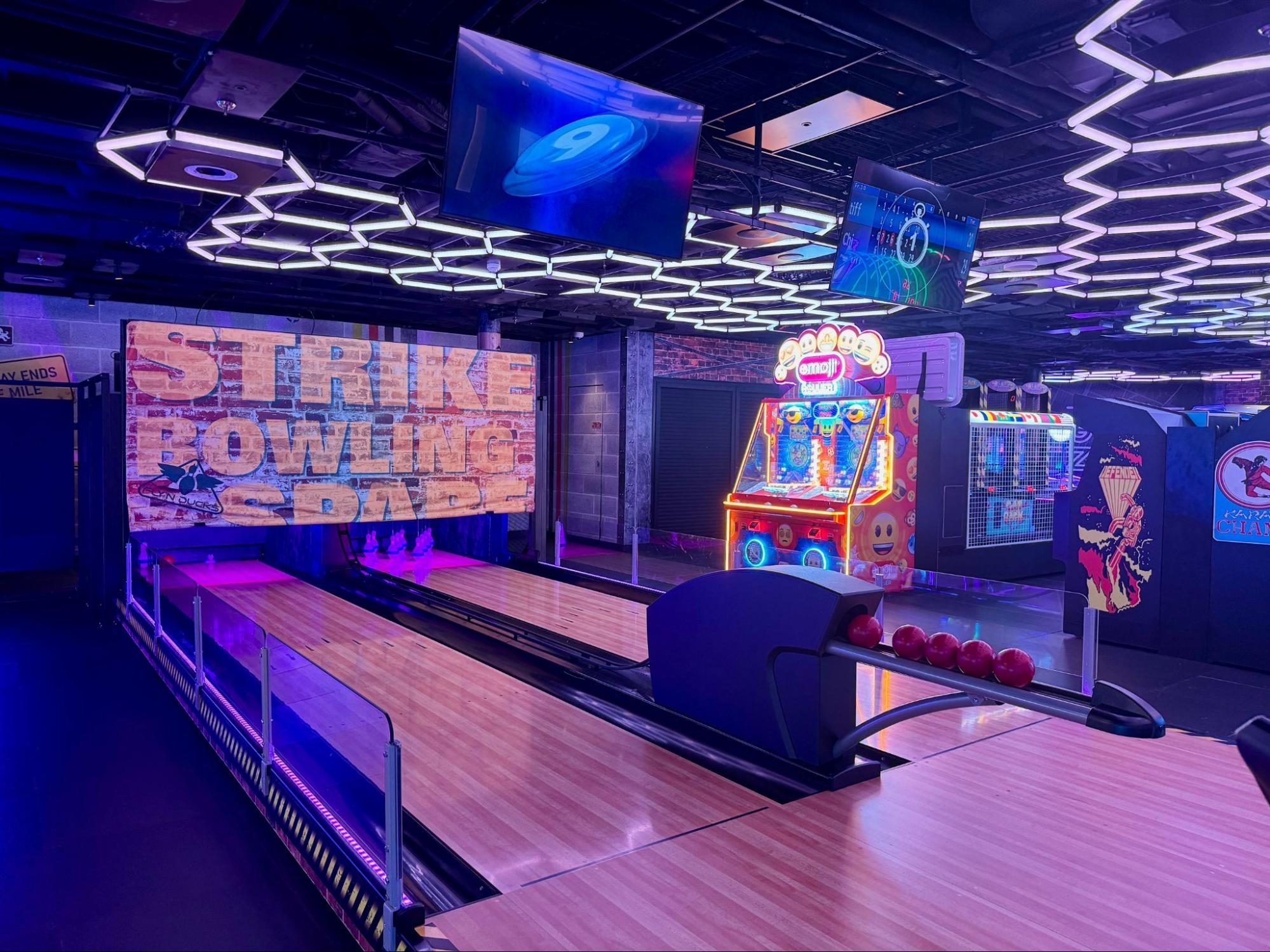 norwegian cruise line NCL Aqua bowling arcade