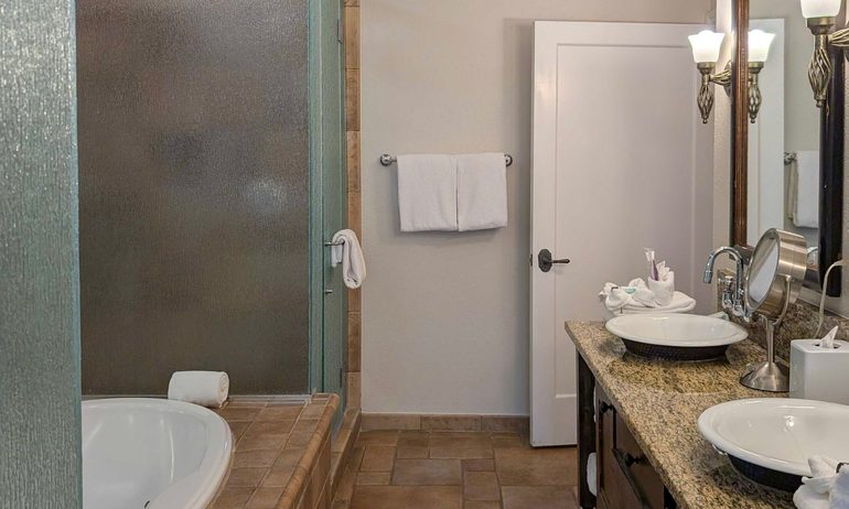 Floor, Sink, Bathing