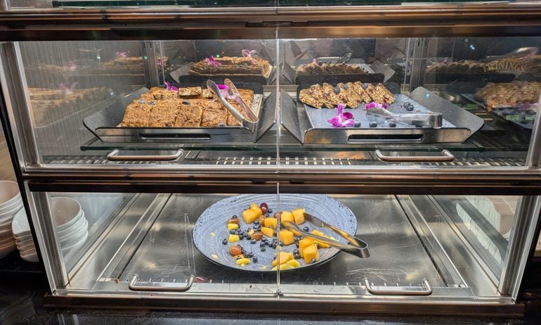 Device, Plate, Appliance