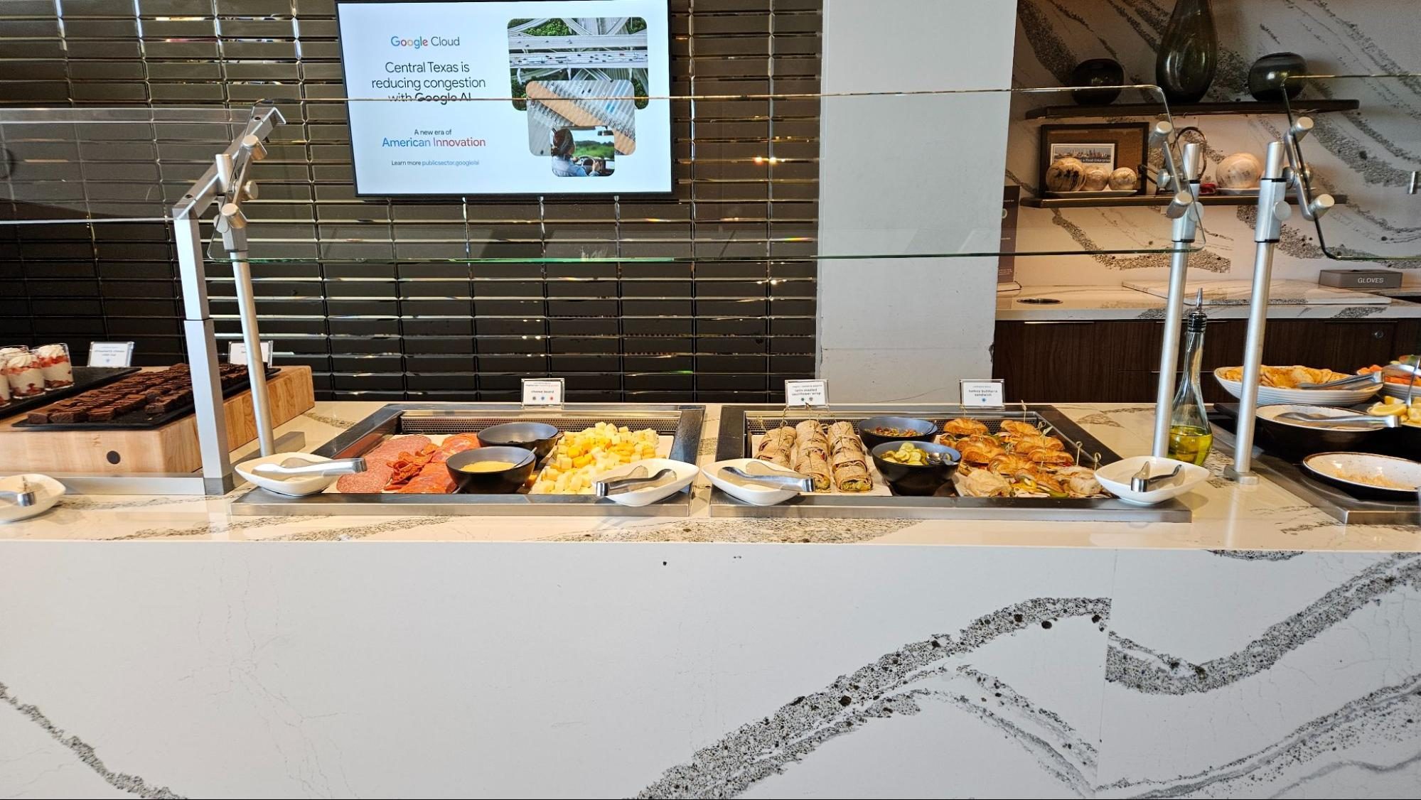 Cafeteria, Indoors, Restaurant