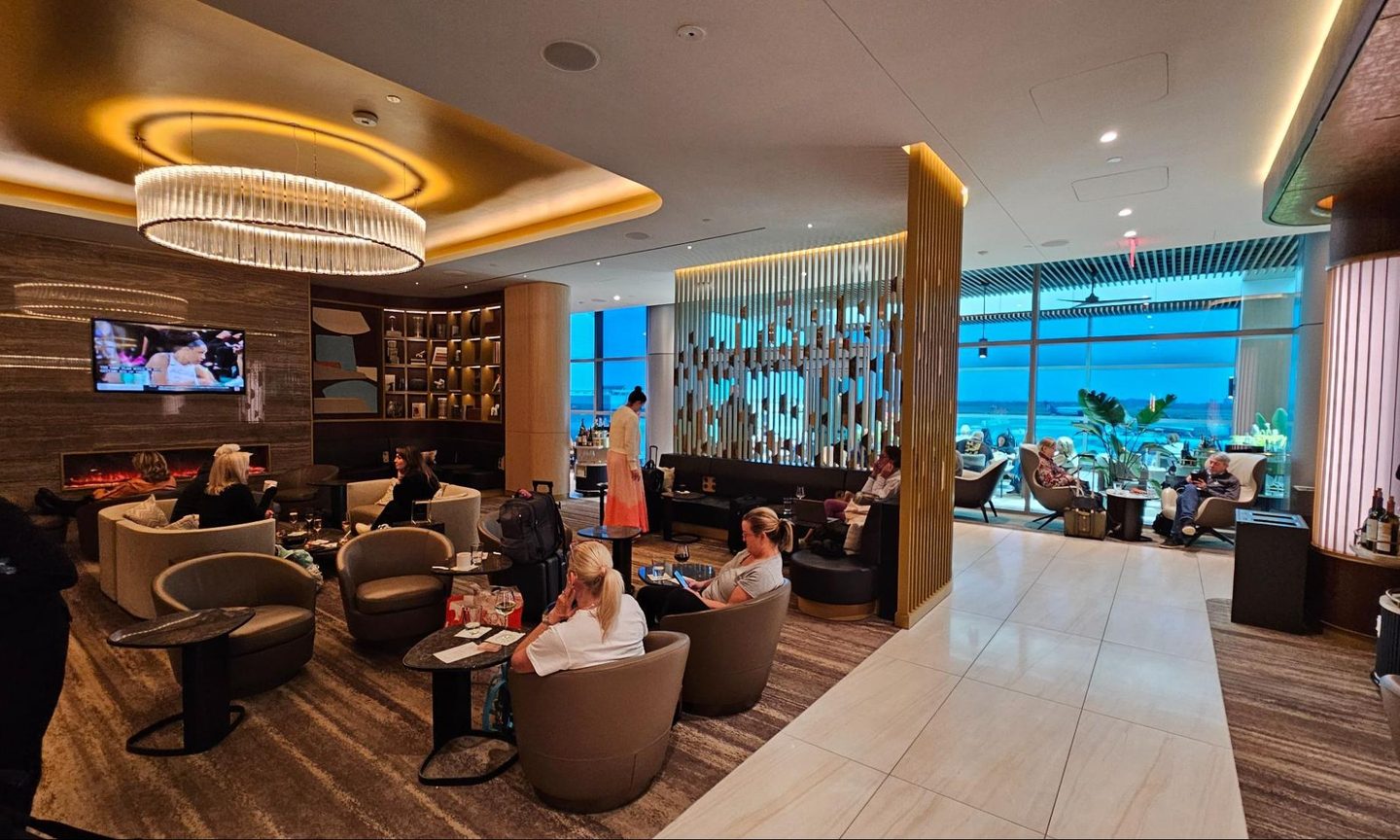 Indoors, Architecture, Building