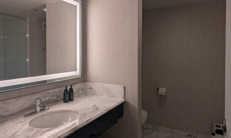 Sink, Sink Faucet, Basin