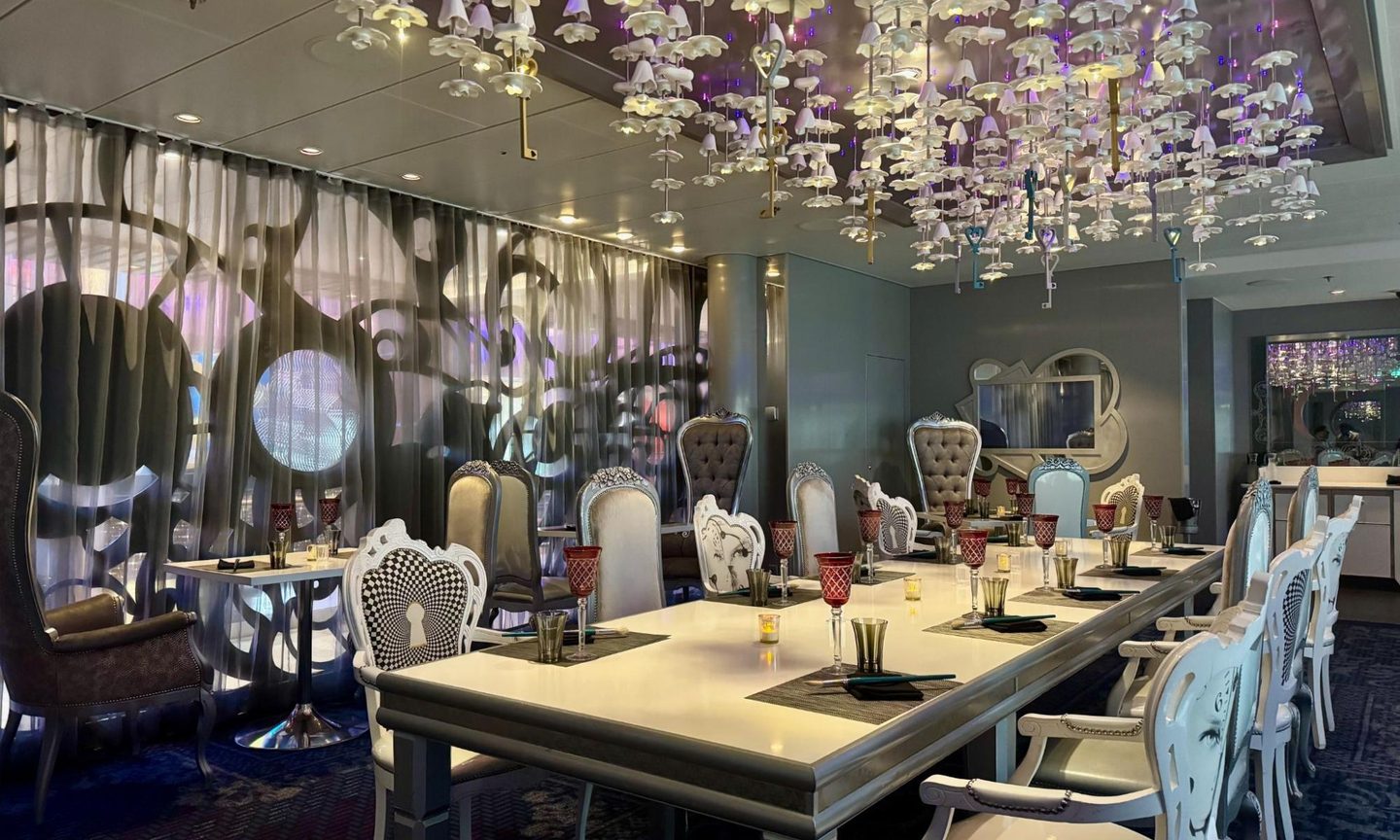 Indoors, Architecture, Building