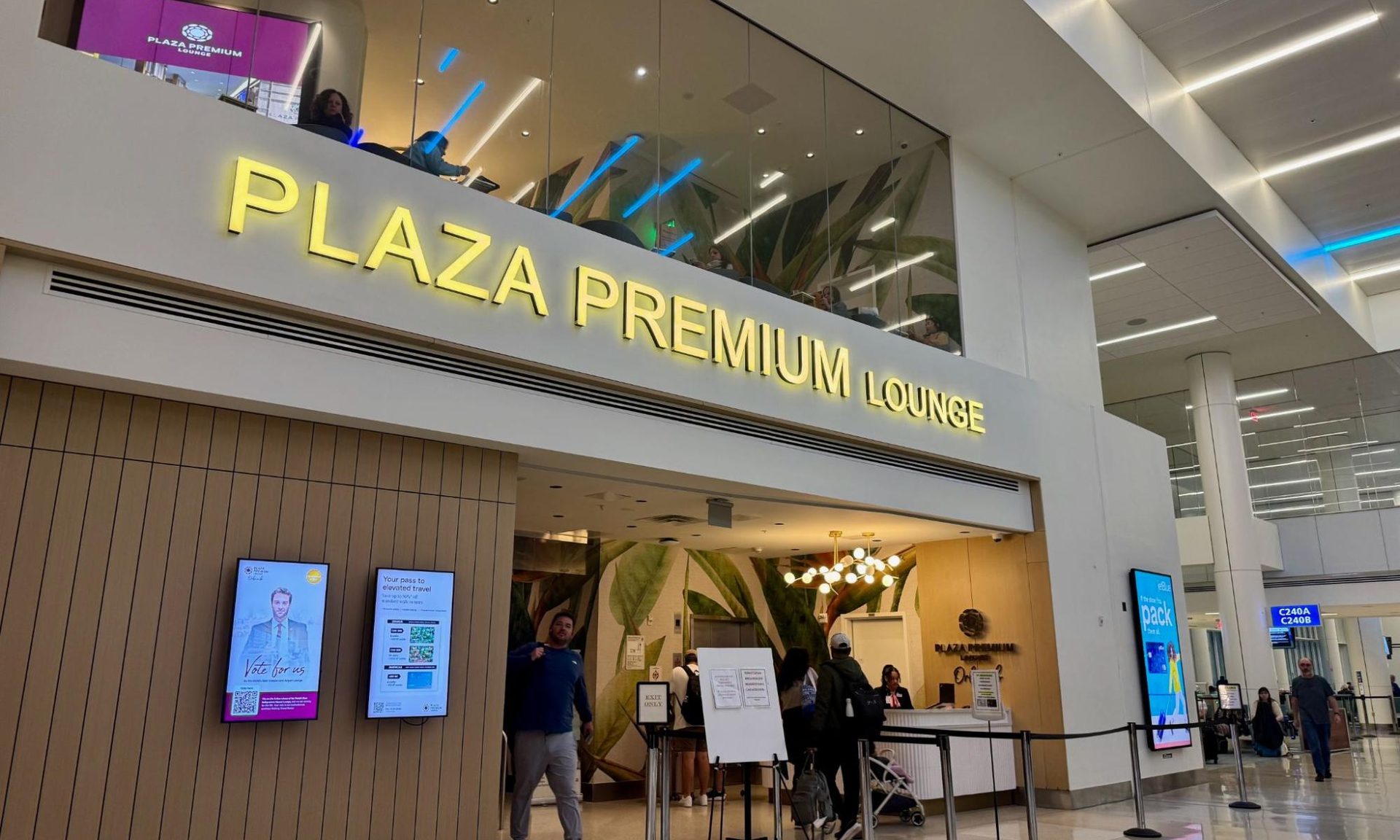 Airport, Indoors, Furniture