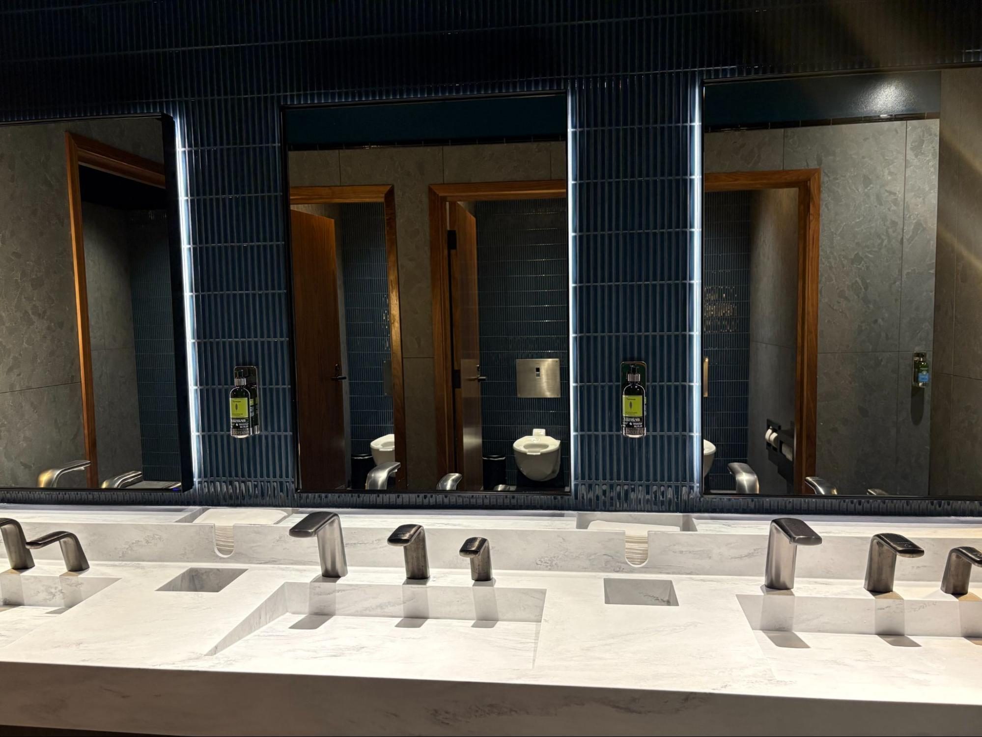 Double Sink, Sink, Basin