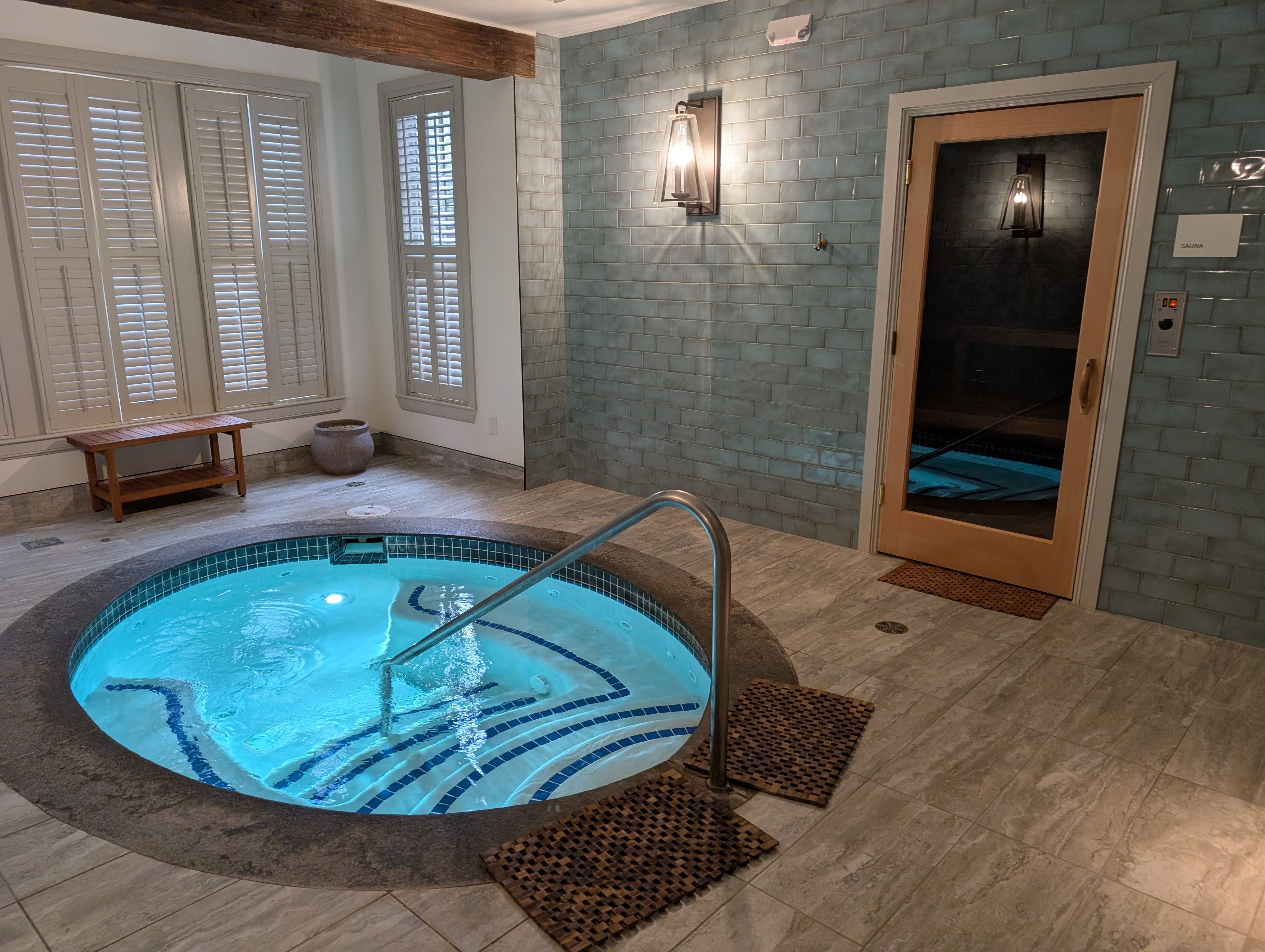 Floor, Tub, Hot Tub