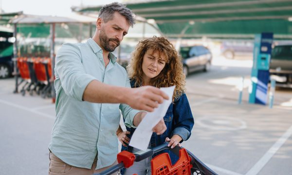 Study: People are Tracking Spending More Closely — Should You?